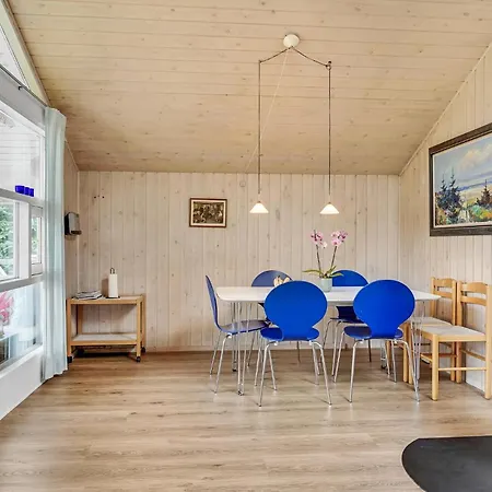 Lokken With Fireplace Ii 度假居